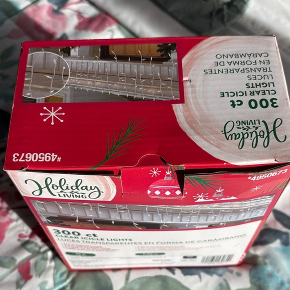 Holiday Living Clear Icicle Lights 30 Count - Picture 4 of 5